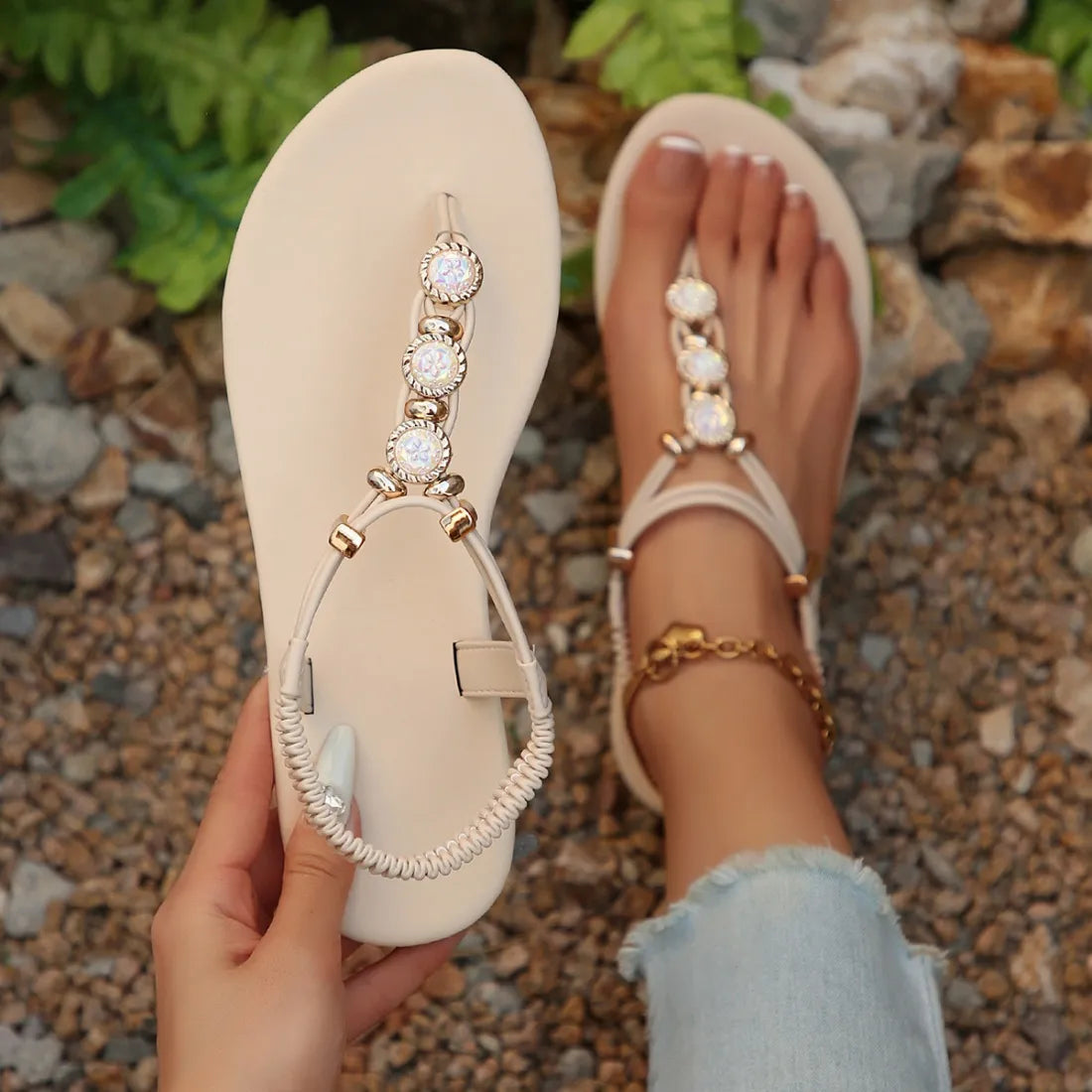 Stella™ – Sandaler med Guldton och Strass