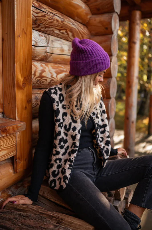 ASTRID™ | Leopardmönstrad stickad väst